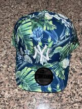 New York Yankees Floral SnapBack - $608.70 MXN