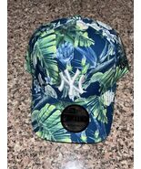 New York Yankees Floral SnapBack - $33.00
