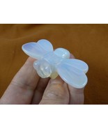 (Y-BEE-717) white Opalite glass HONEY BEE BUMBLE figurine gemstone I lov... - $443.82 MXN