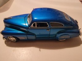 Motor Max 1948 Chevrolet AEROSEDAN Fleetline Metallic BLUE Car 1:24 Diec... - $48.99