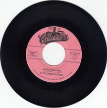 FABULAIRES ~ While Walking*Mint-45 !  - $1.99