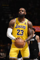 LeBron James #23 of the Los Angeles Lakers Poster 18&quot; X 24&quot; Basketball art print - £23.94 GBP