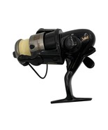 Okuma Lew&#39;s Speed Spin Fishing Reel With Navy Blue Velvet Drawstring Bag - $19.20