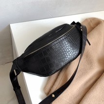 New Fashion Women&#39;s Waist Bag Leather Waist Bag Chest Bag  Pattern Bag Banana Zi - £19.74 GBP