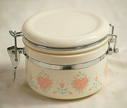 Kitchen Canister Jar Locking Lid Heart Designs Vintage Hard Plastic Cont... - $478.42 MXN