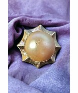 Barclay Faux Pearl Gold Tone Brooch Pin Estate Designer Vintage Signed - $477.38 MXN