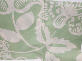Thin Peva Vinyl Tablecloth 52&quot;x70&quot;Oval (4-6 People)Off White Flowers On Green,Gr - £7.11 GBP