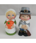 Vintage Two Hand Painted Ceramic Thanksgiving Boy &amp; Girl Pilgrim 4” Figu... - $184.53 MXN
