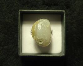 A unique oval-shaped agate ring with an adjustable band, the gemstone has a slig - £17.26 GBP