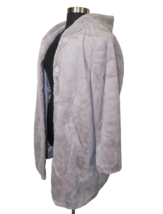 Torrid Plus Size 1X Hooded Lavender Gray Faux Fur Snap Front Coat, Pockets, NWT - £59.76 GBP