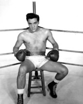 Elvis Presley bare chested sits in boxing ring as Kid Galahad 8x10 photo - £7.91 GBP