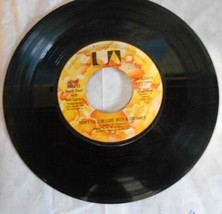 45 RPM: Kenny Rogers &quot;Dont Fall in Love with a Dreamer&quot;; 1980 Music Record LP - £3.15 GBP