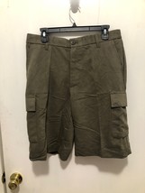 NWT Van Heusen Studio Flat Front Cargo Shorts Mens SZ 32 Olive Green NEW - £12.68 GBP