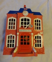 Sweet Streets School With Some Figures And Furniture Fisher-Price - $20.00