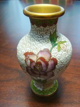 Antique Chinese vase Cloisonne Red Chrysanthemum Flowers on crackle white c1920s - $64.35