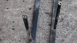 05-09 Ford Mustang Convertible Rear Body Frame Support Bar Brace Bracket Set L&R image 3