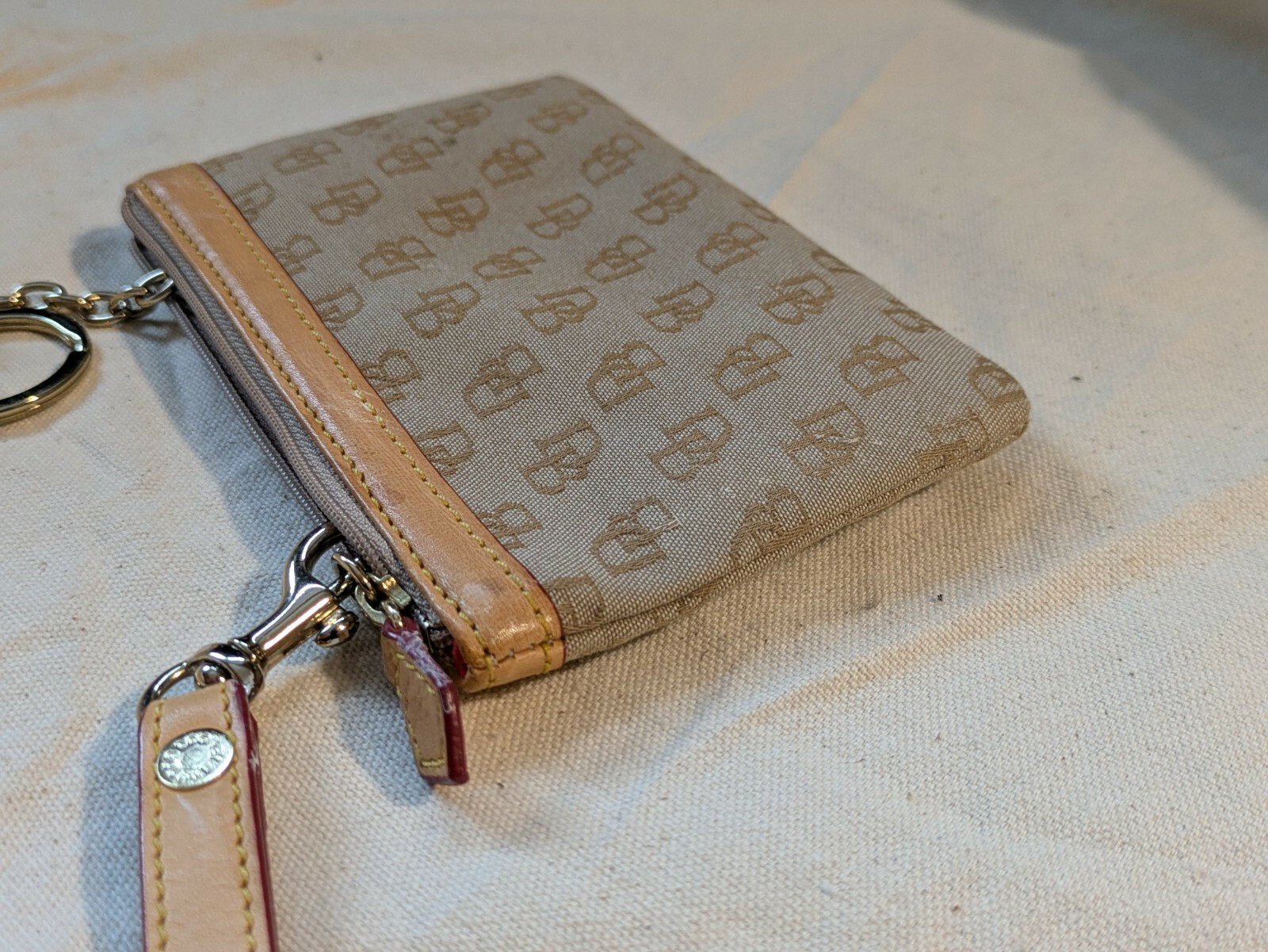 Dooney Bourke DB Wristlet Wallet keychain Canvas Leather Trim Logo 6 x 4 Item image 9