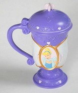 DISNEY ON ICE CINDERELLA PRINCESS PURPLE SOUVENIER CUP MUG WITH HINGED LID - $149.46 MXN