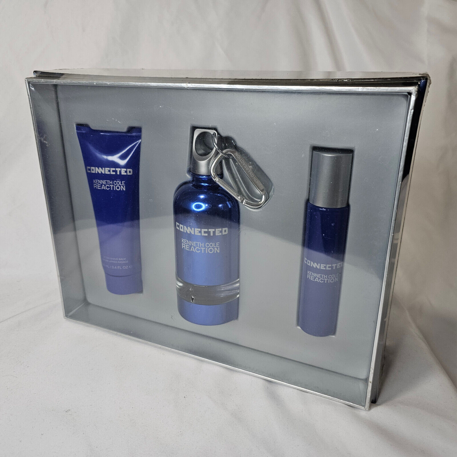 Kenneth Cole Réaction Connecté 4.2 oz / 125 ML Eau de Toilette Spray Giftset - $284.14