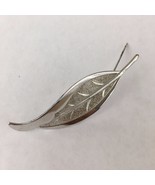 Single Leaf Flower Brooch Vintage Brushed Silver Tone Pin Jewelry - £8.93 GBP