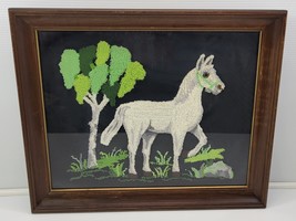 *CB) Vintage Equestrian Needlepoint Embroidery Framed Horse Art 23&quot; x 19&quot; - $29.69