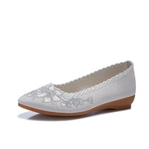 Shiny Sequins Embroidered Women Pointed Toe Flat Shoes Comfortable Fabric Slip O - £23.94 GBP
