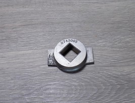 0742095 Stop Plate - $470.96 MXN