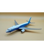 Diecast Boeing 787 Aircraft. 5.5&quot; X 5.5&quot; by RealToy Missing Front Landin... - $250.49 MXN