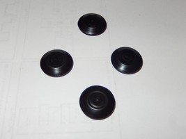 LIONEL PART 8164-136- BLACK B UNIT PLUG CAB - SET OF 4 - NEW- H18 - $1.85