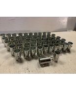 Pack of 52 Cooper Crouse 1” Trade EMT Conduit Couplings Steel, Noninsulated - $1,415.43 MXN