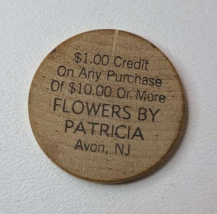 Avon by the Sea NJ Vintage Flowers by Patricia Token Wooden Nickle 1970s - £7.85 GBP