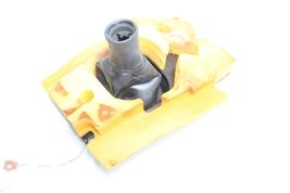 08-11 SUBARU IMPREZA 2.5I MANUAL 5 SPEED SHIFTER RUBBER BOOT INSULATOR Q6450 image 3