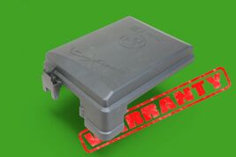 2017-2019 chevrolet sonic engine fuse box cover panel cover 42556513 oem - $21.87