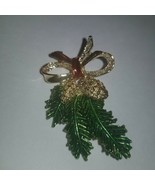 Vintage Gerry&#39;s gold tone Christmas pine cone bouquet w/ bow brooch pin - £9.59 GBP