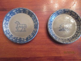 UNIQUE SET OF 3 1/2 INCH POTTERY SPACKLEWARE PLATES WITH HORSE AND PIG D... - £6.15 GBP