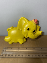 Chalkware Elephant Wall Plaque MILLER STUDIOS Child&#39;s Room Nursery Vintage 1972 - £9.87 GBP