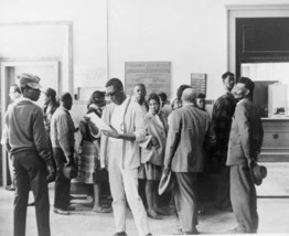 8&quot; x 10&quot; Photo 1963 African Americans at the entrance to the &quot;Circuit Co... - $16.95