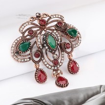 New Crystal Flower Brooch Fashion Antique Gold Resin Party Big Brooch Apparel Ac - £9.80 GBP