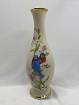 The Lenox Eternal Love Vase Limited Edition Lenox Collection Made In USA 8&quot; Tall - £9.58 GBP