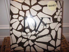 Diane Von Furstenberg Paper Petals 3P Queen Duvet Cover Shams Set - £145.76 GBP
