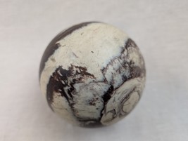 Unbranded Duckpin Candlepin Bowling Ball 4.5” Brown &amp; White Swirl 2lb 6oz - $275.49 MXN