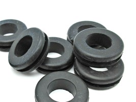 1&quot; x 11/16” ID w 1/8&quot; Groove  Rubber Wire Grommets for Wiring  Industrial Grade - £9.07 GBP+