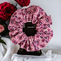 Fashionable Scrunchie Set in Purple with Unique Decor - £4.71 GBP