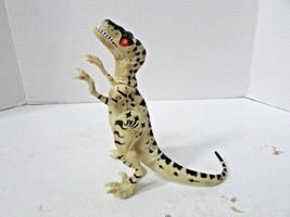 Hasbro 2000 Jurassic Park Iii Velociraptor Dinosaur RE-AK-A-TAK 5.25&quot; Dinosaur - £11.59 GBP