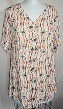 Adini Short Sleeve Star Print Tunic in Moss Crepe Rayon- Cream/Amber- L/XL - $22.76