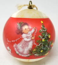 Granddaughter Never Far From Thought Christmas Ornament Hallmark Round Vintage - £9.48 GBP