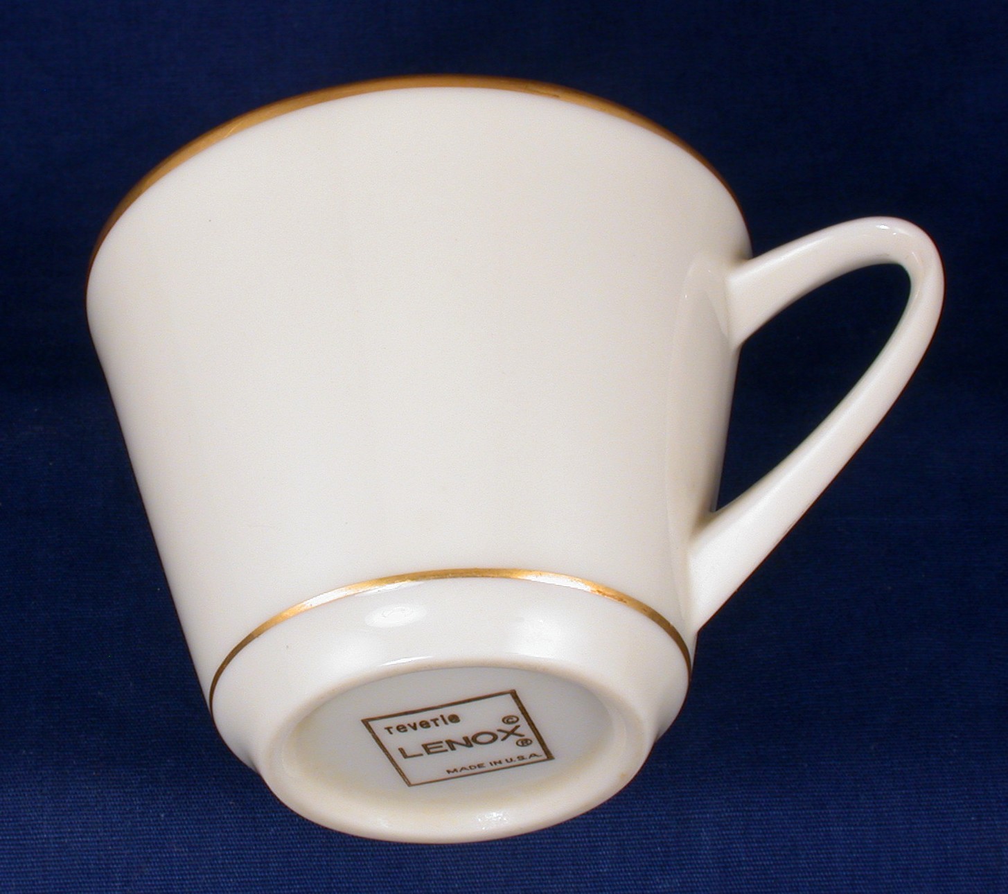 Lenox China Reverie Orphan Cup w Gold Trim New Item image 2