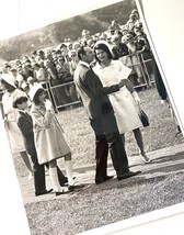 Vintage Press Photo, &quot;Kennedy Family at Runnymede Memorial&quot; 1965 - £25.97 GBP