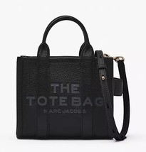MARC JACOBS The Leather Crossbody Tote Bag – Black - $5,224.57 MXN