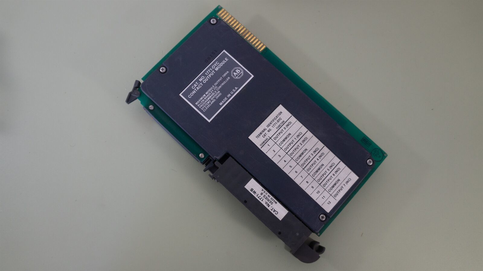 Allen Bradley 1771-OYC Contact Output Module + 1771-WB Wiring Arm - $9.77